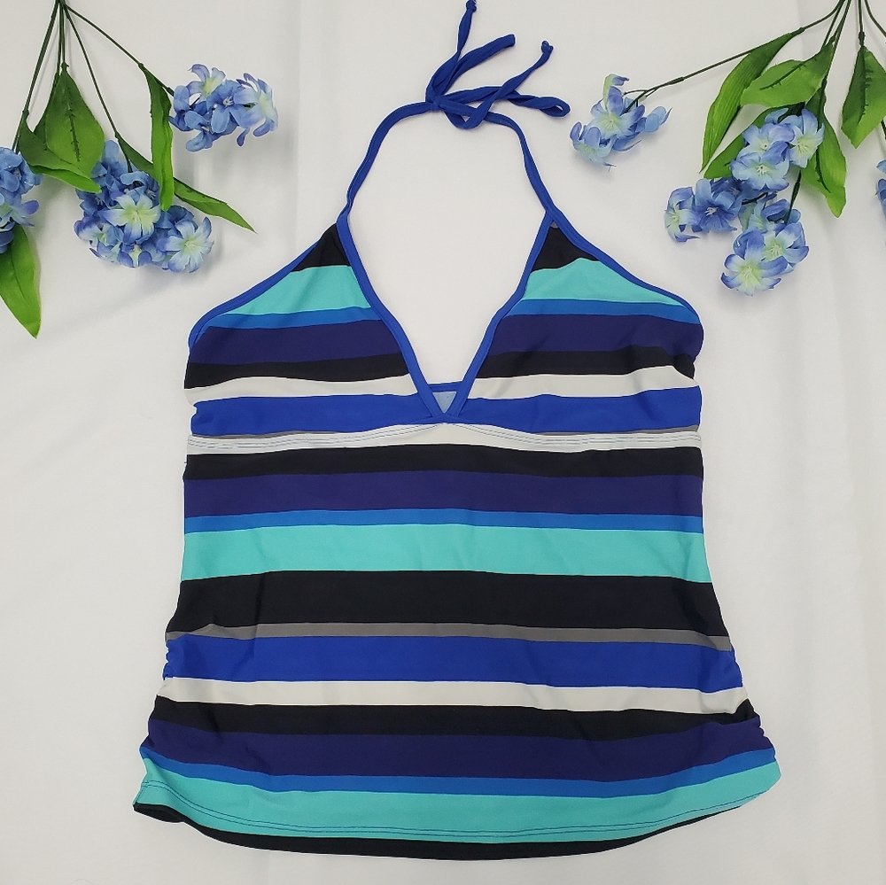Converse swimming top